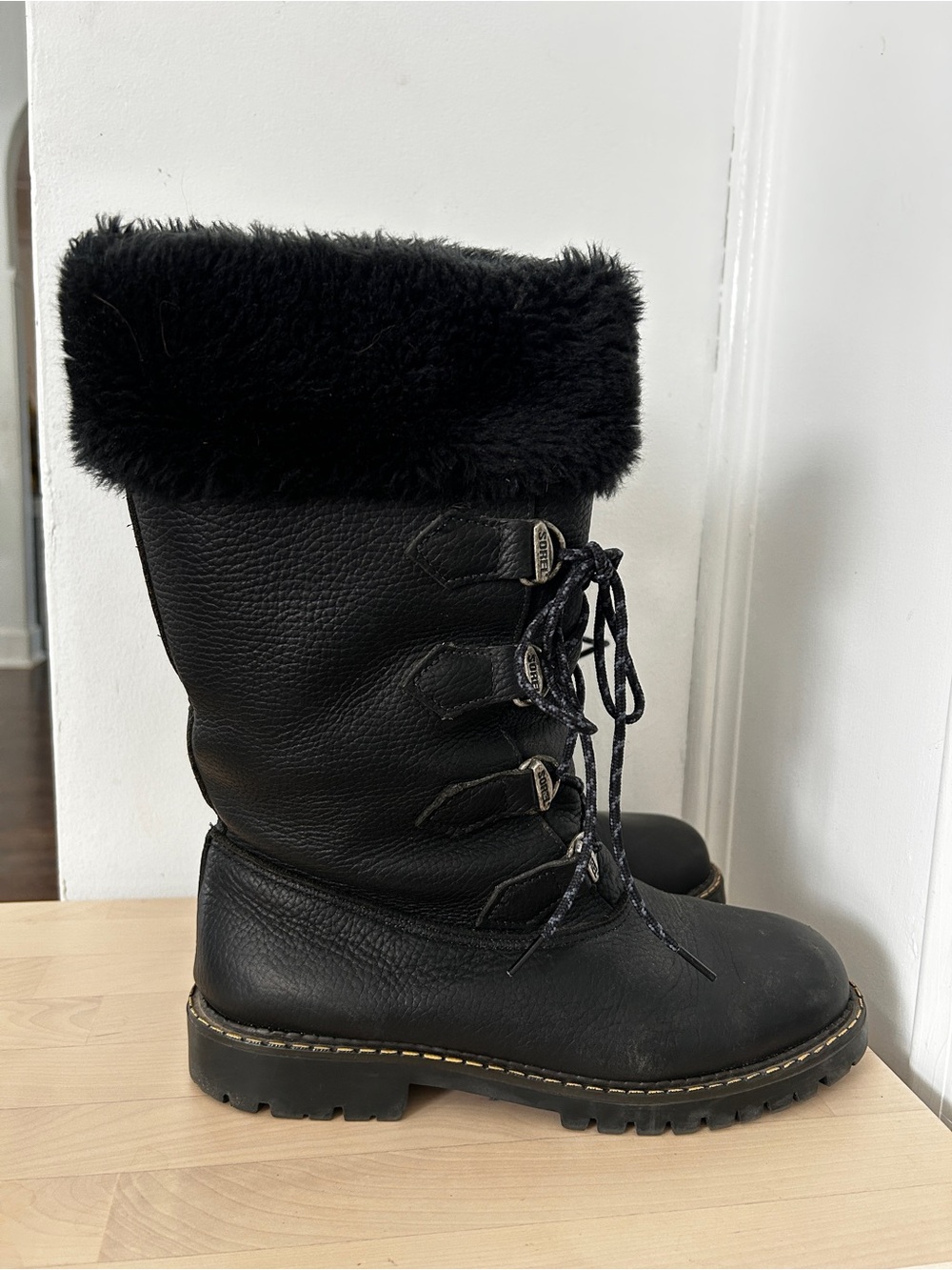 SOREL Vintage Leather Winter Boots Black 8.5 Mid Calf Lace Up Chunky Snow